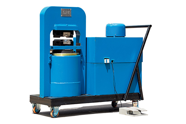 150噸龍門式壓套機 150噸龍門式壓套機